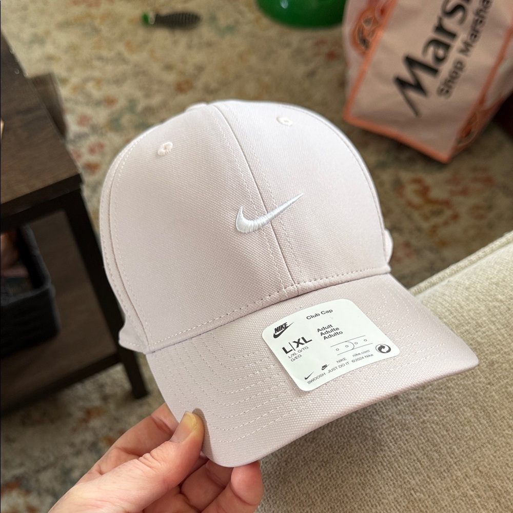 Nike Unisex Light Pink Baseball Cap